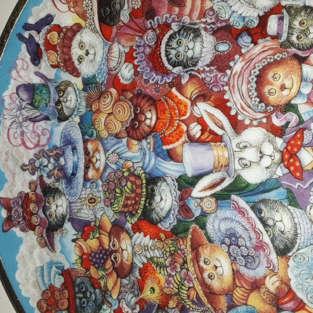 Franklin Mint Heirloom plate "Easter Purrade" Approximately 8" diameter.